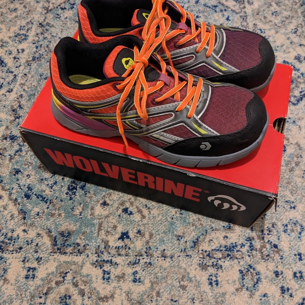 Wolverine Women's Composite Toe Shoes View 2